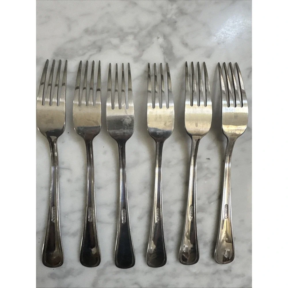 Oneida Hollis Pattern Stainless Steel Silver Dinner Forks 8